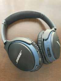 BOSE SoundLink around-ear wireless headphones II